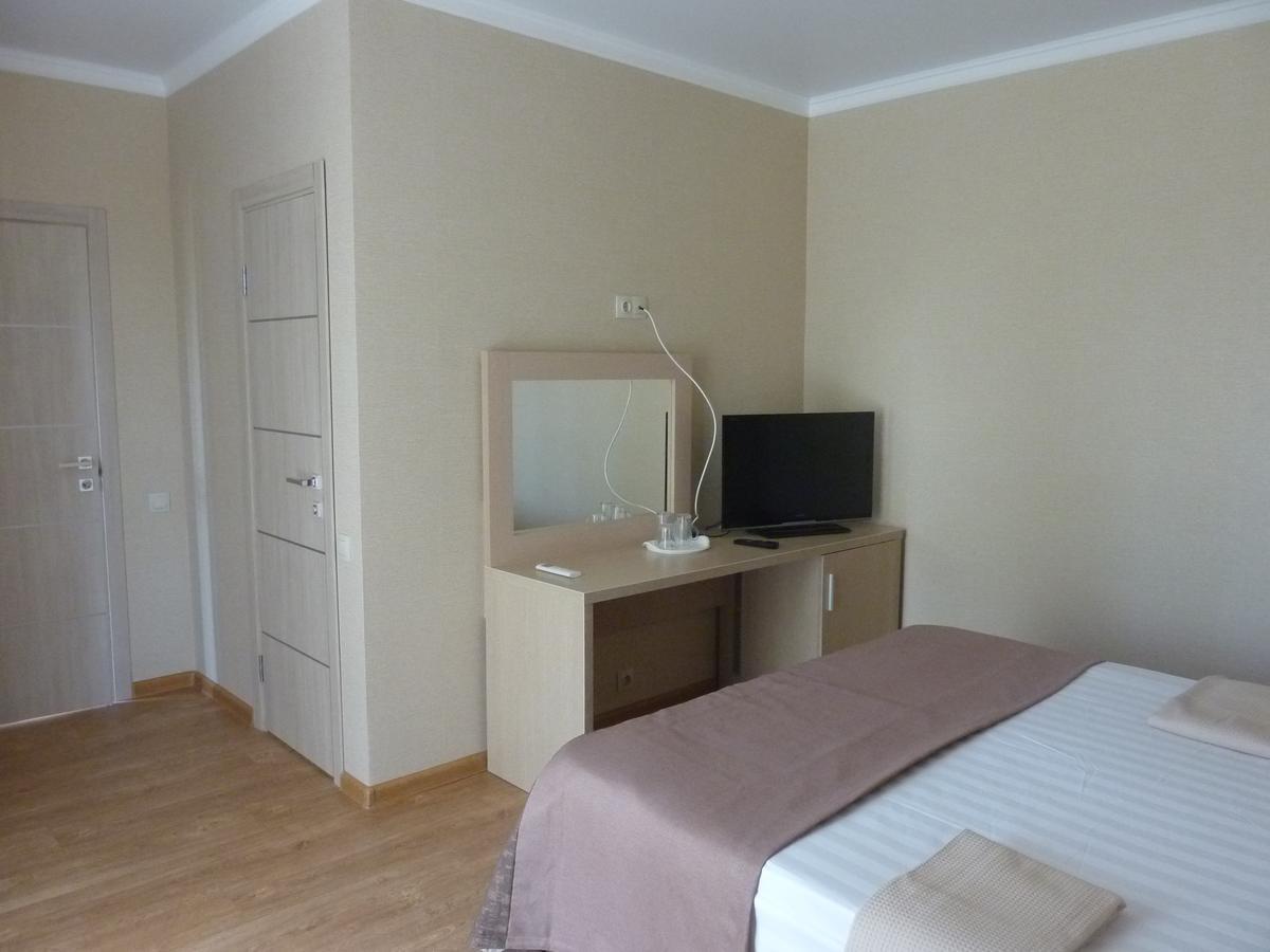 Guest House Letto กากรา ภายนอก รูปภาพ