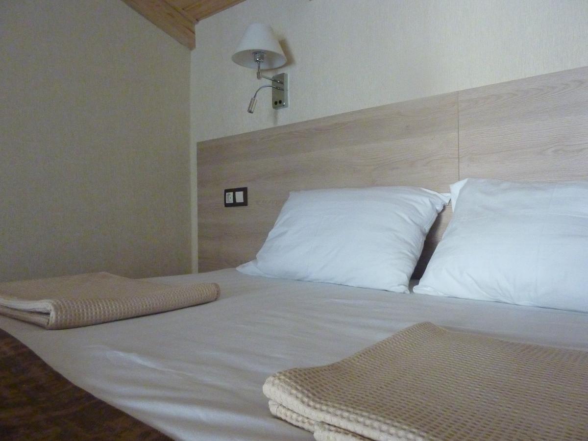 Guest House Letto กากรา ภายนอก รูปภาพ
