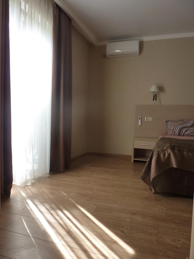Guest House Letto กากรา ภายนอก รูปภาพ