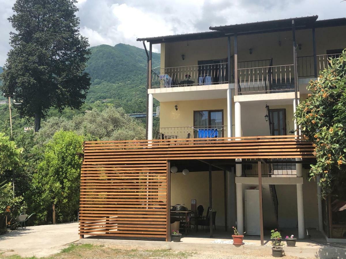 Guest House Letto กากรา ภายนอก รูปภาพ