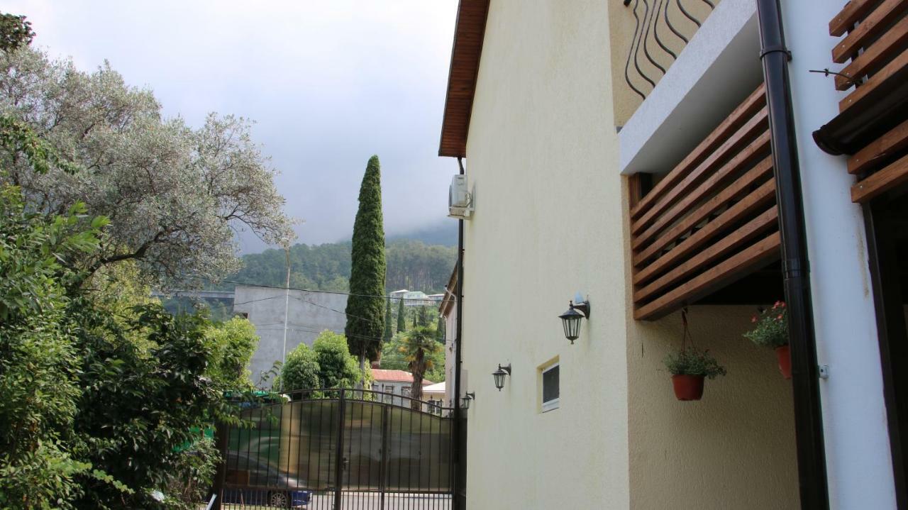 Guest House Letto กากรา ภายนอก รูปภาพ